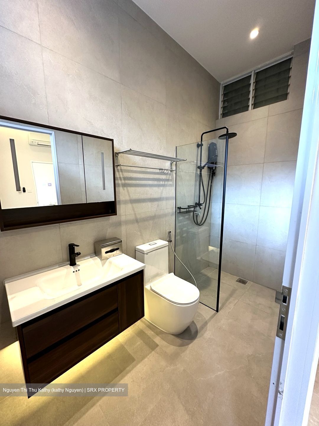 East Coast Road (D15), Apartment #598741101